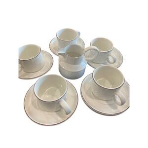 Stonehenge Midwinter 5 piece cup saucer and creamer set (discontinued)